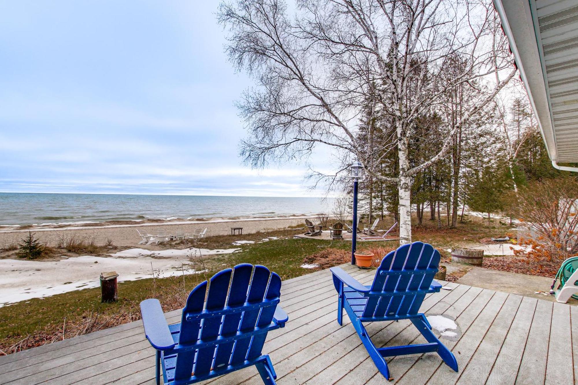 Lakefront Sturgeon Bay Retreat With Private Beach! Villa Exterior photo